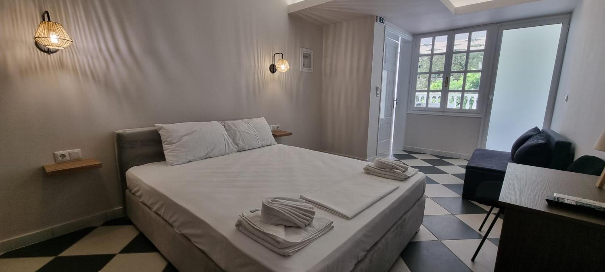 Casa Tua Lägenhet Kalamata Exteriör bild